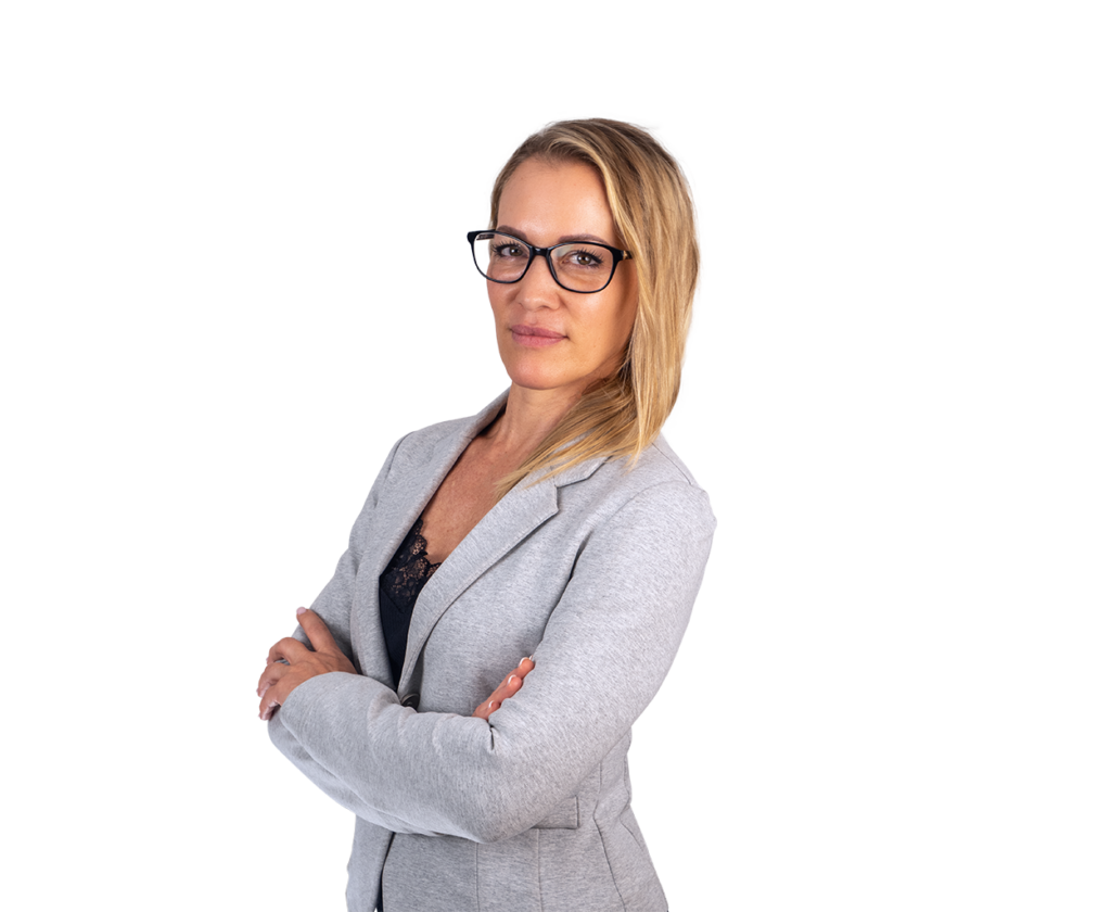 Dr. Szlávy Eszter